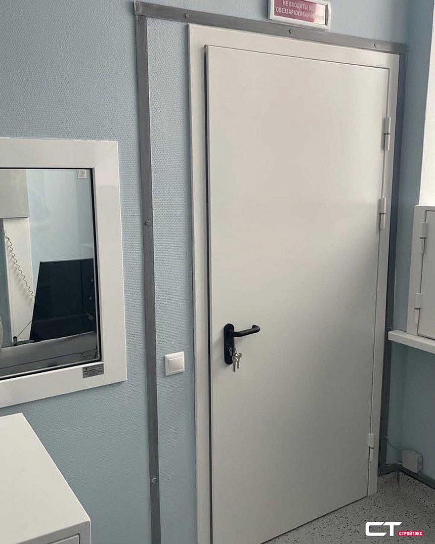 Дверь металлическая рентгенозащитная 1,5 Pb